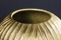 Handgefertigte Deko-Vase ELEGANCE 25cm gold antik Hammerschlag Design