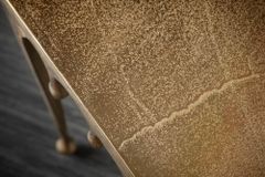 Extravaganter Couchtisch LIQUID LINE L 46cm gold Tropfen-Design