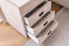 Quadratischer Nachttisch TOULOUSE 55cm beige Samt inkl. Beleuchtung und Schubladen