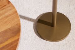 Massivholz Couchtisch GATSBY 110cm braun gold Mango oval rund Beistelltisch 2er Set Retro Design