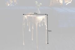 Extravaganter Beistelltisch LIQUID LINE 50cm gold Tropfen-Design Metall Aluminium rund