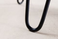Massivholz Couchtisch WILD 100cm Akazie natur Hairpin Legs Baumkante