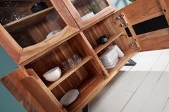 Massives Highboard AMAZONAS 140cm Akazie Metall Vitrine Baumkante