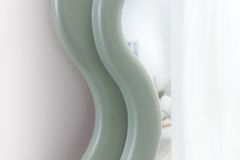 Design Wandspiegel CURVY 160cm salbeigrün