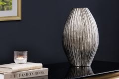 Handgefertigte Deko-Vase ELEGANCE 35cm silber Metall Hammerschlag Design