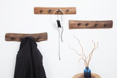 Massive Wandgarderobe HEMINGWAY 50cm natur aus recyceltem Teakholz