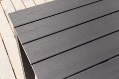 Ausziehbarer Gartentisch DESIGNO 200-250-300cm grau Aluminium In- und Outdoor Esstisch