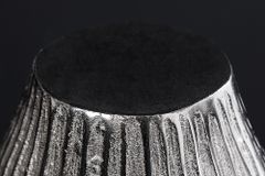 Handgefertigte Deko-Vase ELEGANCE 35cm silber Metall Hammerschlag Design