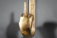 Extravagante Kleiderhaken FINGERS gold Metall-Aluminium 3er Set Wandgarderobe
