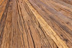 Runder Esstisch BARRACUDA 140cm braun Teak Massivholz Glas silber Edelstahl verchromt