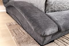 Bett SWING 160x200cm grau Vogue Seiden Samtstoff
