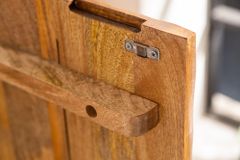 Massives Highboard SCORPION 120cm braun Mangoholz aufwendige 3D Schnitzereien