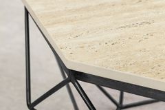 Handgefertigter Couchtisch DIAMOND 70cm beige Travertin schwarz Eisen