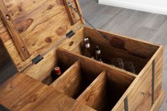 Massivholz Couchtisch BODEGA 100cm braun Sheesham stone finish Truhe Stauraum Weinregal