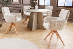 Drehbarer Stuhl UNIQUE beige Chenille Eichenholzbeine mit Armlehne