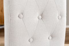 Design Stuhl CASA beige Strukturstoff Massivholzbeine mit Zierknöpfen und Nackenrolle