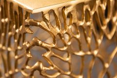 Filigranes Beistelltisch 2er Set ABSTRACT LEAF 45cm gold Handarbeit