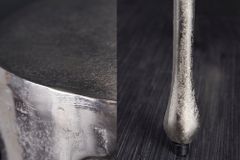 Extravaganter Beistelltisch LIQUID LINE 50cm silber Tropfen-Design Metall Aluminium rund