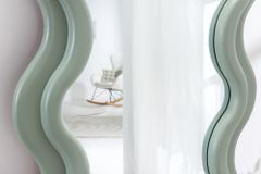 Design Wandspiegel CURVY 160cm salbeigrün