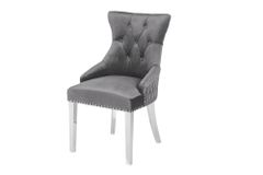 Eleganter Stuhl CASTLE DELUXE grau Samt Löwenkopf Chesterfield Design Esszimmerstuhl Nieten
