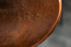 Maritimer Esstisch OCEAN 105cm kupfer geflammt Glastisch mit Schiffsschraube