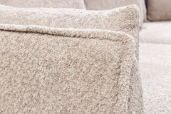 Großes 3-Sitzer Sofa HEAVEN 200cm champagner beige Bouclé Federkern Hussensofa
