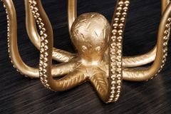 Runder Beistelltisch WILDLIFE OCTOPUS 50cm gold Skulptur Glas