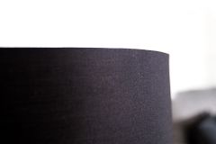Moderne Tischlampe CARLA 60cm schwarz silber mit Leinenschirm