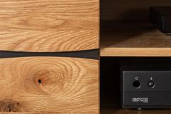 Massives TV-Board LIVING EDGE 160cm Wildeiche geölt Baumkanten Lowboard