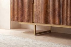 Design TV-Board GATSBY 160cm braun gold Mangoholz mit Travertin Metallgestell