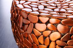 Runder Couchtisch STONE MOSAIC 75cm kupfer Metall Mosaik handmade