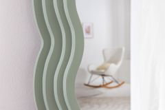 Design Wandspiegel WAVE 160cm salbeigrün