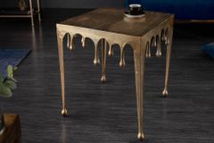 Extravaganter Couchtisch LIQUID LINE L 46cm gold Tropfen-Design