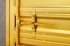 Design Aktenschrank GLOBETROTTER 180cm gold Eisen Container Upcycling Highboard