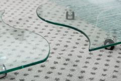 Extravaganter Glas Couchtisch FANTOME 90cm transparent
