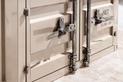 Container-Schrank GLOBETROTTER 80cm greige Metall Couchtisch mit Flügeltüren Kommode
