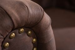 Chesterfield Sessel 110cm vintage braun mit Knopfheftung und Federkern