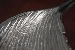 Handgefertigte Deko Schale ABSTRACT LEAF 65cm silber Aluminium