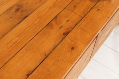 Massives TV-Board FINCA 180cm vintage braun recyceltes Pinienholz mit Schubladen