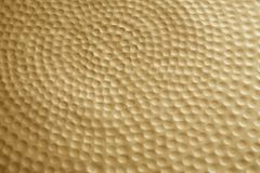 Runder Couchtisch ORIENT III 60cm gold Metall mit Patina Hammerschlag Design handmade