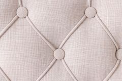 Design Stuhl CASTLE beige schwarz Strukturstoff Armlehnen Holzfüße