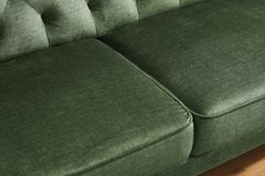 Schlafsofa MAISON BELLE AFFAIRE 220cm moosgrün Vogue Seiden Samtstoff 3-Sitzer
