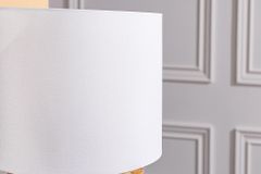 Design Tischlampe PURE NATURE 45cm natur handmade Eisenholz Baumwollschirm weiß