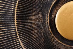Handgearbeitetes TV-Lowboard GOLDEN SUNSET 180cm schwarz mit 3D Schnitzereien gold Mangoholz massiv Metallfüße
