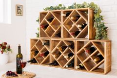 Massivholz Weinregal CUBUS 40cm Mango handmade Beistelltisch