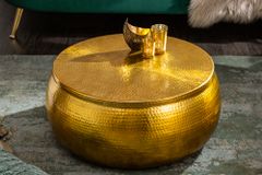 Runder Couchtisch ORIENT STORAGE 70cm gold Metall mit Stauraum Hammerschlag Design handmade