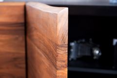 Industrial Design Sideboard ORGANIC ARTWORK 180cm Akazie Massivholz Eisengestell