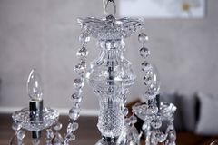 Eleganter Kronleuchter CRYSTAL 55cm klar Acryl 5-armig Lüster
