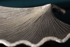 Dekorative Schale GINKGO 45cm silber handmade Metall