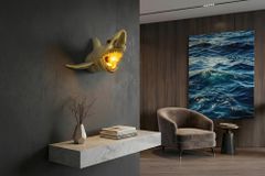 Moderne Wandlampe SHARK 40cm gold Hai-Skulptur handmade